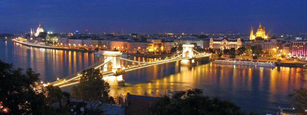 Boutique Residence Jokai - Apartment In The City Center Budapest Luaran gambar
